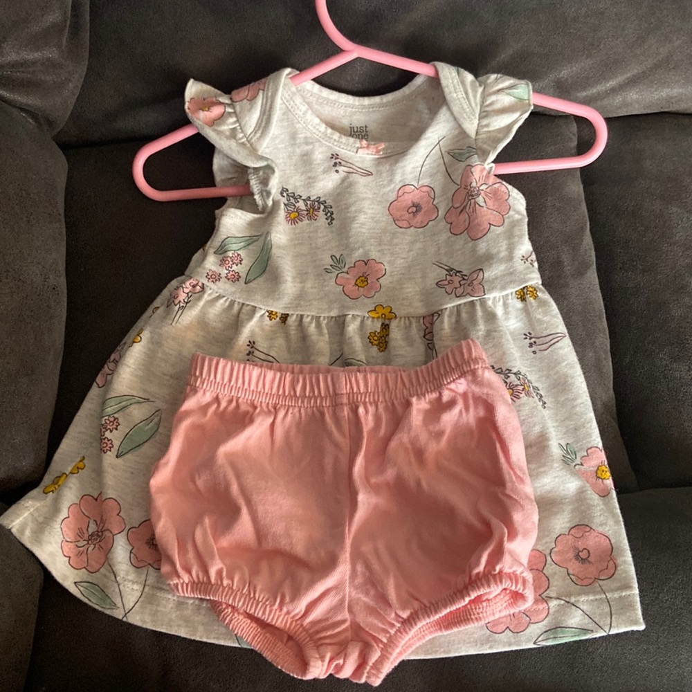 Baby Girl Dress w/ bottoms